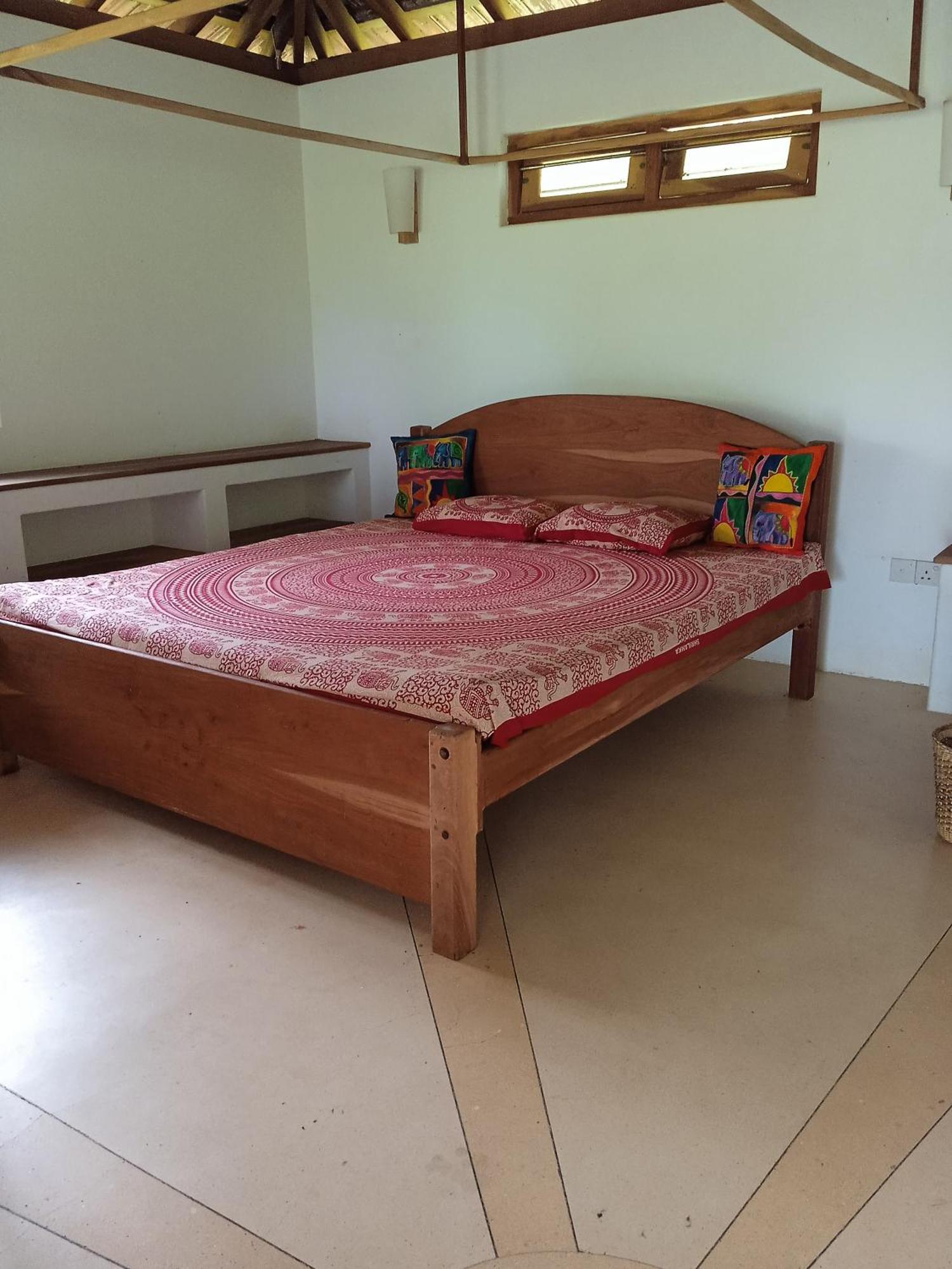 Sunshine Cafe Apartment Tangalle Bagian luar foto
